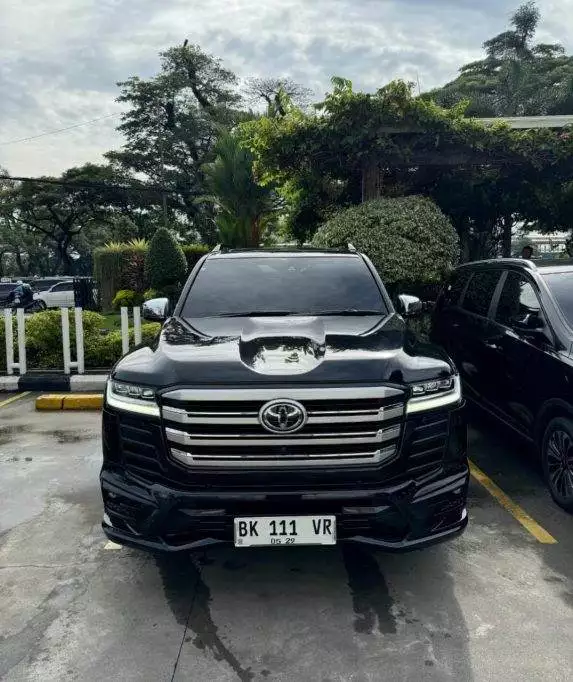 Sewa Mobil Land Cruiser Medan