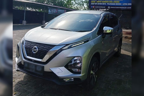 sewa-mobil-livina