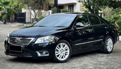 sewa-mobil-camry