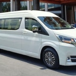 sewa-mobil-hiace-premio