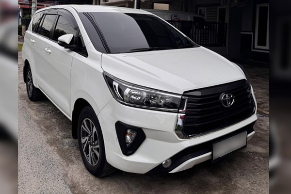 sewa-mobil-reborn