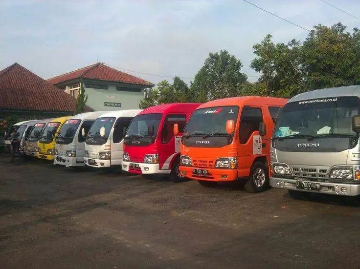 Sewa Mobil Isuzu Elf Jakarta